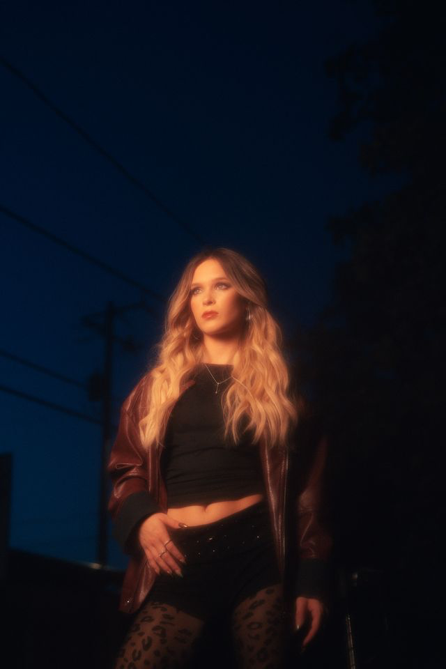 Trinity Lake’s New Single, “RUN,” Demonstrates The Intense Storytelling Craft Within Her Work | Cult Machine